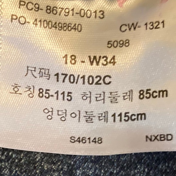 Denizen from Levi’s Mid Rise Boyfriend / Distressed Denim Jeans, Size: 18 - Picture 4 of 6